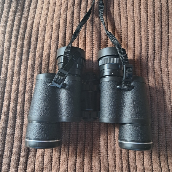 Tasco 7x35mm Binoculars with Strap